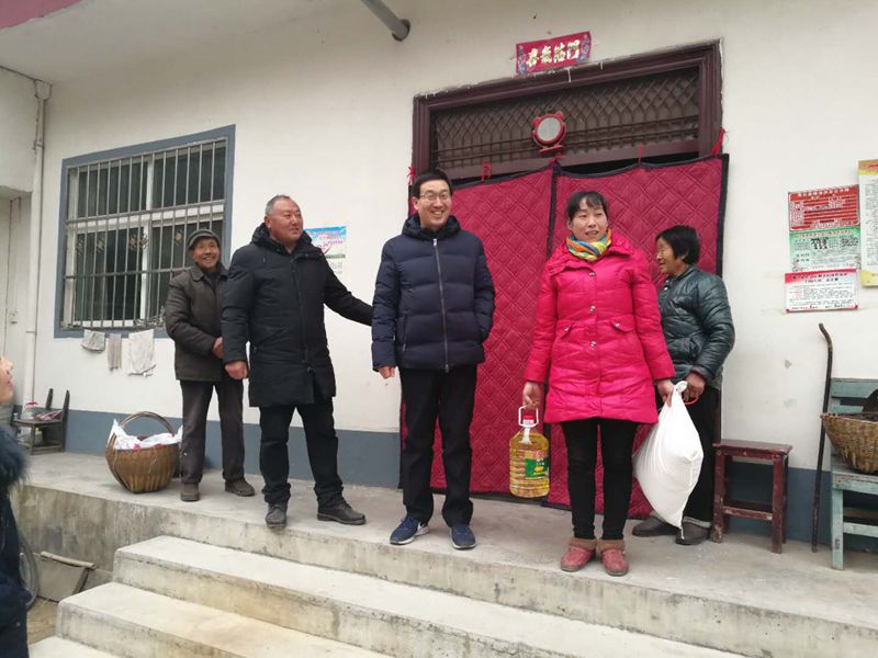 5c4e6b99daa7b.jpg 5c4e6b99daa7b.jpg