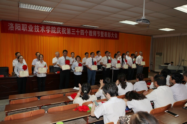 5b972e79bb6e1.jpg 5b972e79bb6e1.jpg