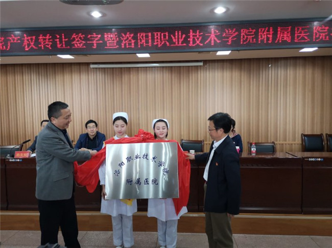 5c9dcbec6b758.jpg 5c9dcbec6b758.jpg